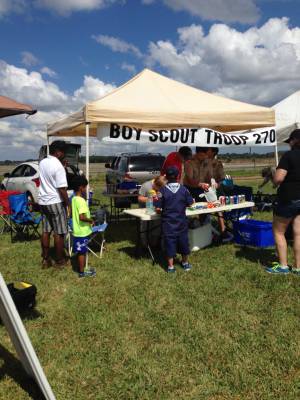 Scouts Selling Food