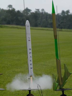 Space X Falcon 9 Lift-off!